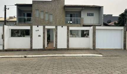 Casa com 4 quartos à venda no Itacolomi, Balneário Piçarras  por R$ 1.500.000