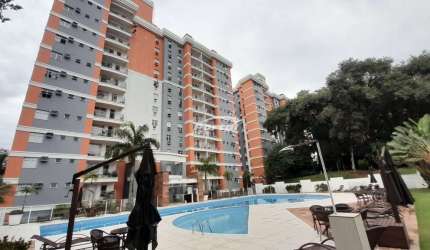 Apartamento com 2 quartos para alugar em Água Verde, Blumenau , 65 m2 por R$ 2.600