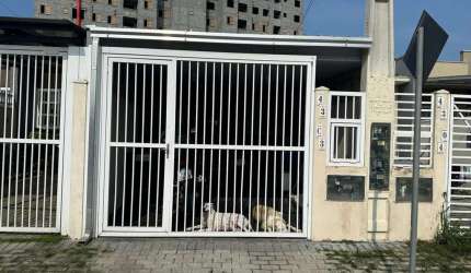 Casa com 2 quartos à venda no Centro, Penha , 45 m2 por R$ 315.000