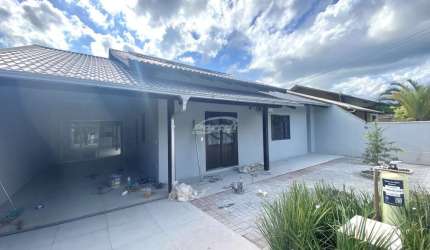 Casa com 2 quartos para alugar no Itoupava Central, Blumenau , 118 m2 por R$ 3.650