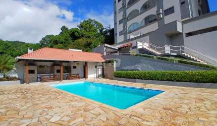 Apartamento com 3 quartos para alugar no Centro, Blumenau , 144 m2 por R$ 2.500