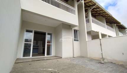 Casa com 2 quartos para alugar no Centro, Balneário Piçarras , 90 m2 por R$ 2.900