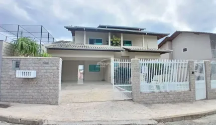 Casa com 3 quartos para alugar no Velha, Blumenau , 234 m2 por R$ 6.900