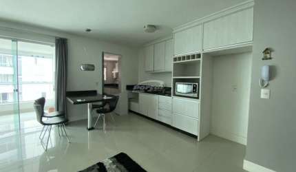 Apartamento com 2 quartos para alugar no Victor Konder, Blumenau , 80 m2 por R$ 3.400