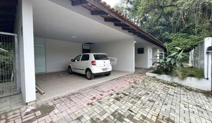 Casa comercial com 14 salas para alugar no Ponta Aguda, Blumenau , 541 m2 por R$ 12.500