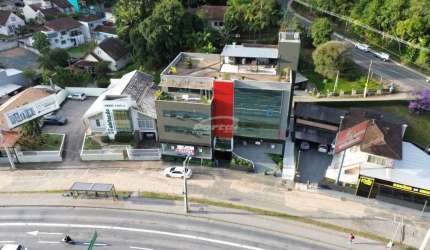 Sala comercial com 3 salas para alugar no Victor Konder, Blumenau , 348 m2 por R$ 14.800