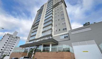 Apartamento com 2 quartos para alugar na Vila Nova, Blumenau , 84 m2 por R$ 3.200