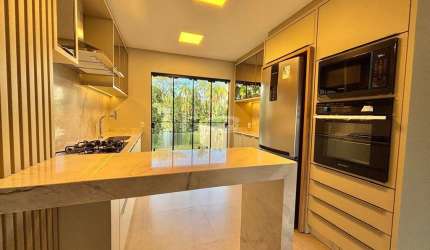 Casa com 3 quartos à venda em Água Verde, Blumenau , 143 m2 por R$ 990.000