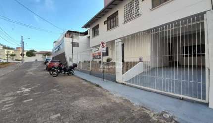 Casa comercial com 2 salas para alugar no Ponta Aguda, Blumenau , 323 m2 por R$ 4.600