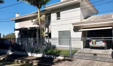 Casa com 3 quartos à venda na Rua Aladim de Araújo Pinto, 314, Centro, Guaíba por R$ 2.000.000