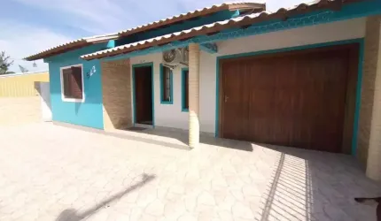 Casa com 3 quartos à venda na Rua Santa Clara, 522, Jardim dos Lagos, Guaíba por R$ 500.000