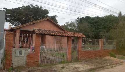 Casa com 2 quartos à venda na Raul Pilla, 841, Flórida, Guaíba por R$ 750.000