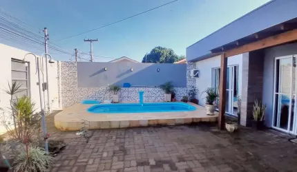 Casa com 3 quartos à venda na Avenida Assis Brasil, 631, Flórida, Guaíba por R$ 550.000