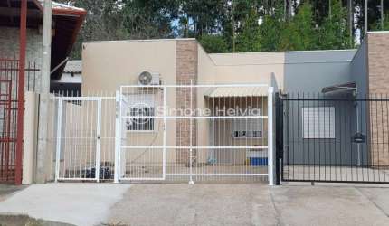 Casa com 2 quartos à venda na Antônio Caringe, 266, Jardim dos Lagos, Guaíba por R$ 249.900