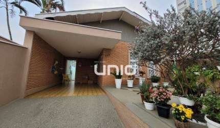 Casa a venda no bairro Vila Monteiro - Piracicaba/SP com 3 dormitórios (1ste) com 340m² de terreno