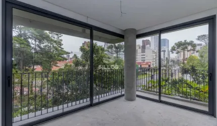 Apartamento à venda com 3 suítes no Cabral em Curitiba