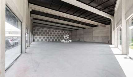 Loja 25 com 321,00 m² para alugar no Centro Comercial Vila Lamu no Novo Mundo