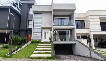 Casa à venda com 3 quartos em condomínio no Bairro Alto em Curitiba.