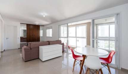 Apartamento com 3 quartos para alugar no Cristo Rei em Curitiba