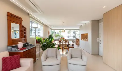 Apartamento mobiliado para alugar com 3 quartos no Água Verde em Curitiba