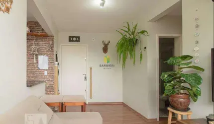 Apartamento com 2 Quartos , 1 banheiro, 1 vaga.  Rua  Engenheiro Sadi de Castro.