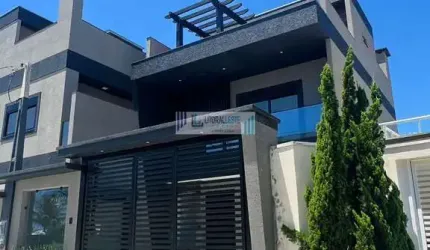 BELEZA, REQUINTE E EXCLUSIVIDADE DE FRENTE PARA O MAR! SOBRADO TRIPLEX/3 QUARTOS