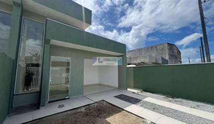 Residência nova no Balneário Luciane, 3 dormitórios / suíte, Edícula e quintal.