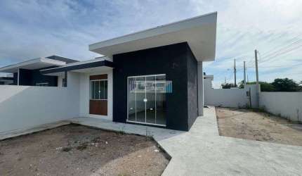 Residência com excelente acabamento - 2 dormitórios sendo uma suíte.