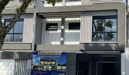 Sobrado com 3 quartos  à venda, 139.00 m2 por R$980000.00  - Jardim Das Americas - Curitiba/PR