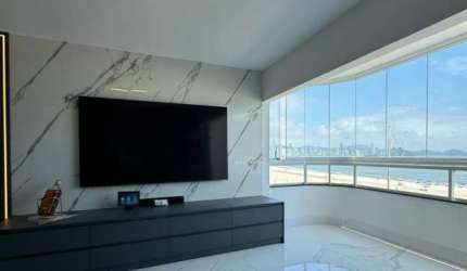 APARTAMENTO MOBILIADO FRENTE MAR NA BARRA SUL DE BALNEÁRIO CAMBORIÚ