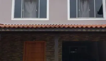 CASA MOBILIADA NO CENTRO DE BALNEÁRIO CAMBORIÚ