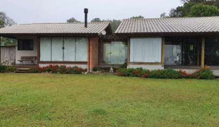 CHACARÁ EM RANCHO QUEIMADO