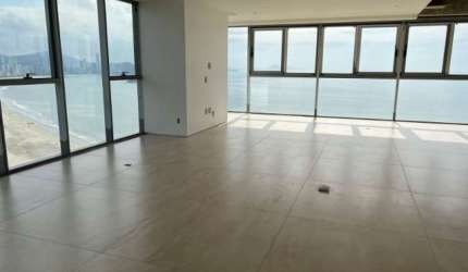 COPENHAGEN - APARTAMENTO FRENTE MAR EM BALNEÁRIO CAMBORIÚ
