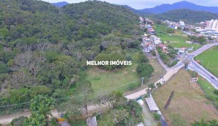 Terreno á venda na Av. Santo Amaro localizada em Camboriú - SC