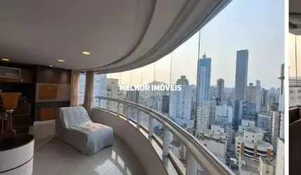 Solar do Tamarindo - Cobertura Duplex á venda com 4 suítes localizada em Balneário Camboriú.