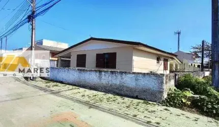 Casa à venda no bairro Santa Terezinha - Pontal do Paraná/PR