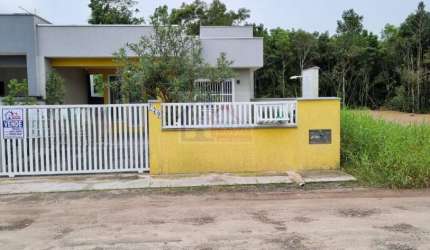 LINDA CASA ISOLADA COM 1 SUITE + 1 QUARTO
