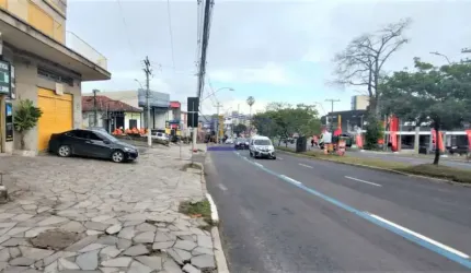 Prédio Comercial à Venda em Porto Alegre-RS, Bairro Cavalhada, 352m² de Área!