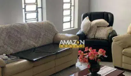 Casa com 5 dormitórios à venda, 400 m² por R$ 500.000,00 - Vila São Geraldo - Taubaté/SP