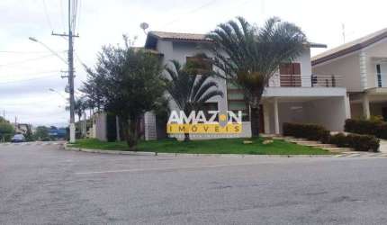 Sobrado com 4 dormitórios à venda, 200 m² por R$ 1.100.000,00 - Jardim Independência - Taubaté/SP