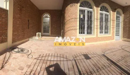 Sobrado com 6 dormitórios à venda, 300 m² por R$ 698.000,00 - Centro - Taubaté/SP