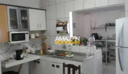 Casa com 3 dormitórios à venda, 120 m² por R$ 509.000 - Vila São José - Taubaté/SP
