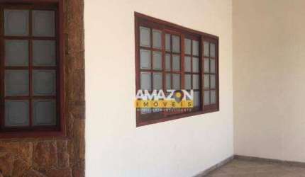 Casa com 3 dormitórios à venda, 150 m² por R$ 680.000,00 - Chácara do Visconde - Taubaté/SP