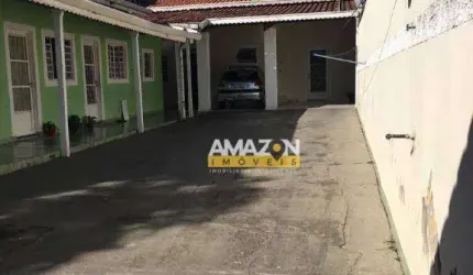Casa com 2 dormitórios à venda, 180 m² por R$ 400.000,00 - Jardim Gurilândia - Taubaté/SP