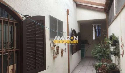 Sobrado à venda, 220 m² por R$ 500.000,00 - Jardim Califórnia - Taubaté/SP