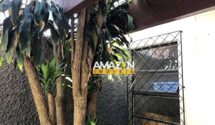 Casa com 3 dormitórios, 170 m² - venda por R$ 550.000,00 ou aluguel por R$ 3.000,00/mês - Centro - Taubaté/SP