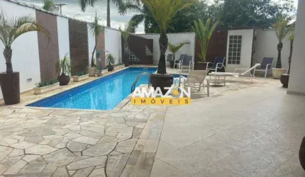 Sobrado com 3 dormitórios à venda, 444 m² por R$ 2.200.000,00 - Condomínio Taubaté Village  - Taubaté/SP