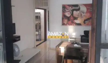 Casa com 5 dormitórios à venda, 240 m² por R$ 800.000,00 - Jardim Independência - Taubaté/SP