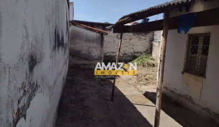 Casa com 3 dormitórios à venda, 180 m² por R$ 320.000,00 - Centro - Taubaté/SP