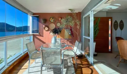 Apartamento frente mar mobiliado para locação anual no Ed. Number One em Balneário Camboriú